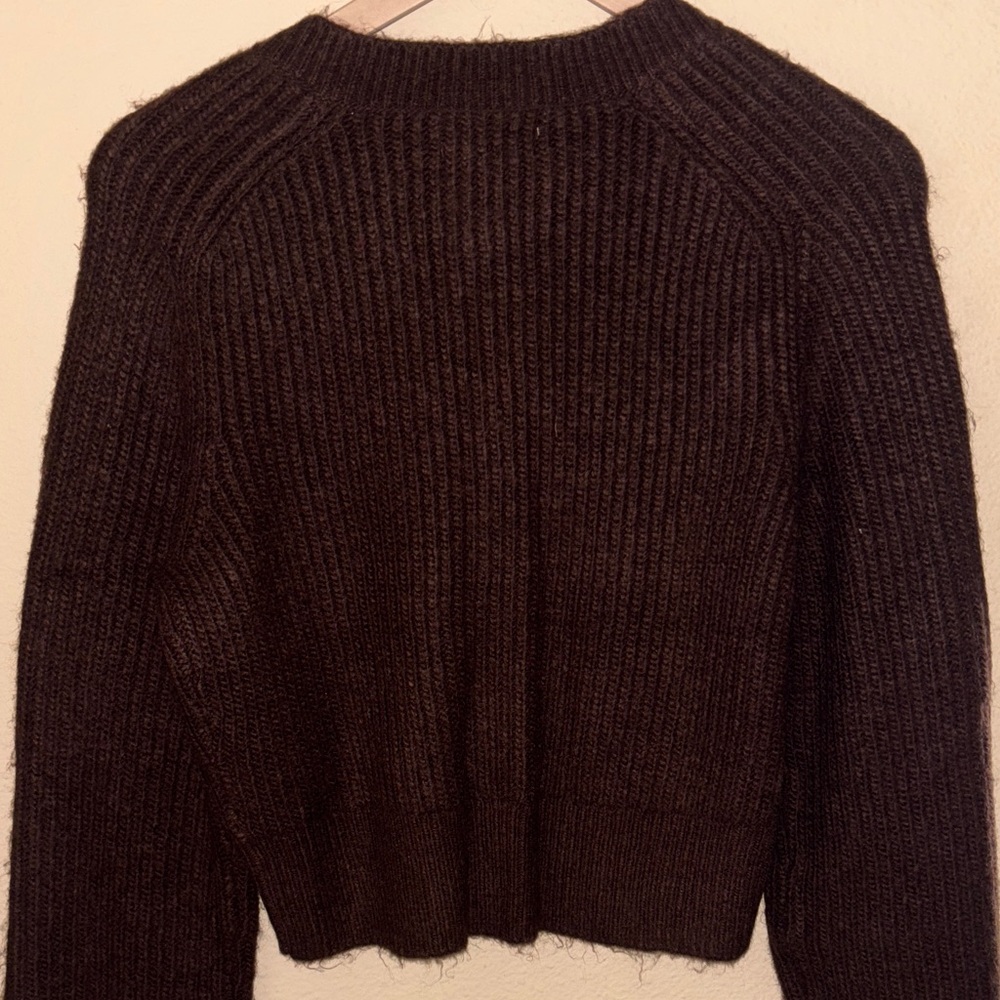 NWT Abercrombie & Fitch Sweater - Picture 3 of 6